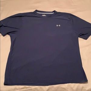 Men’s Under Armour heat gear shirt , size L.